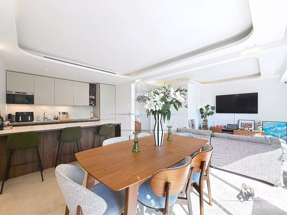 Vente Appartement LE CANNET MONT JOLI - APPARTEMENT 4 PIÈCES ENTIÈREMENT RÉNOVÉ Le cannet