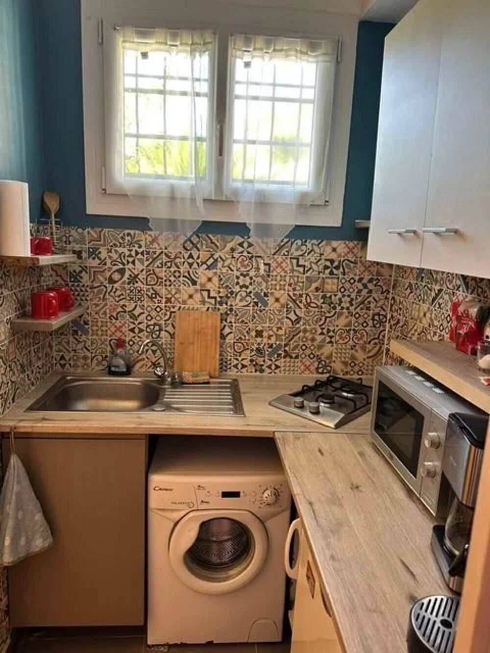 Location Appartement Charmant F1 avec terrasse - charges comprises Antibes