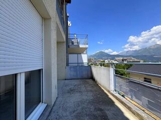  Appartement à louer 4 pièces 78 m²