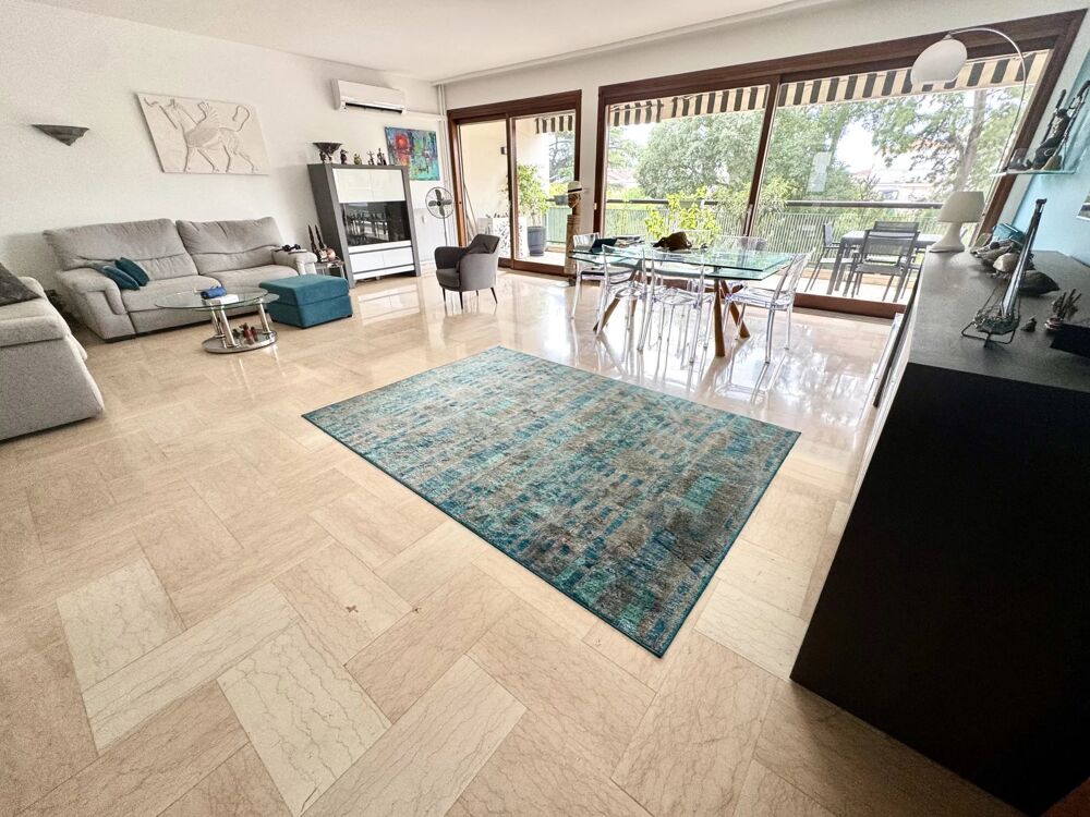 Vente Appartement Cannes Vente vaste appartement 3 pièces proche centre Cannes
