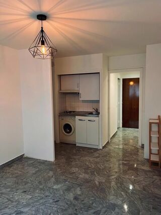  Appartement à louer 1 pièce 21 m²