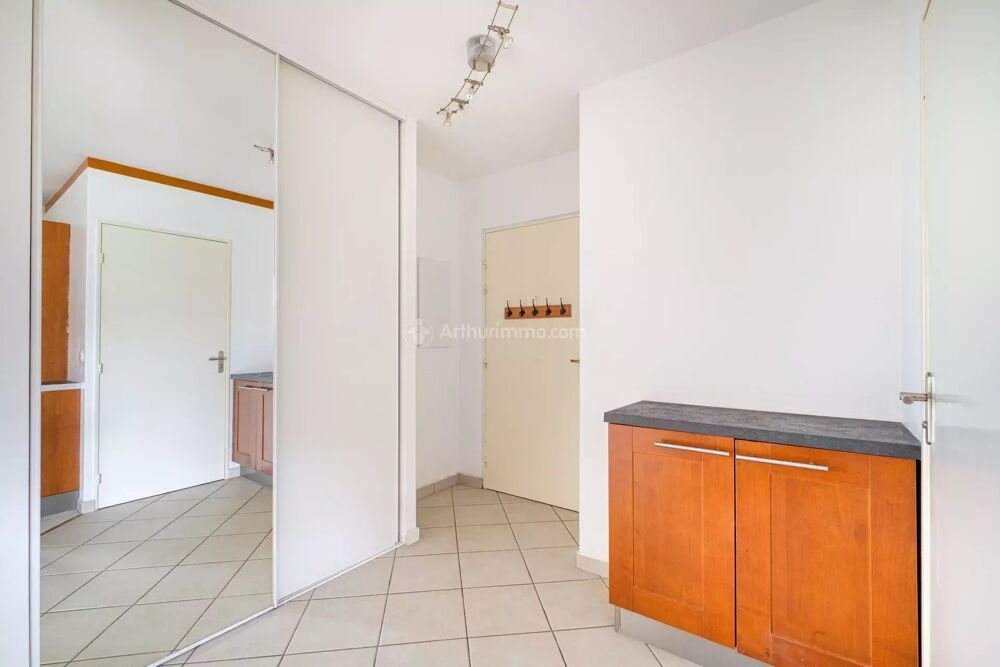 Très beau T3 de 64 m²  Lyon 3ème  Proche Part-Dieu