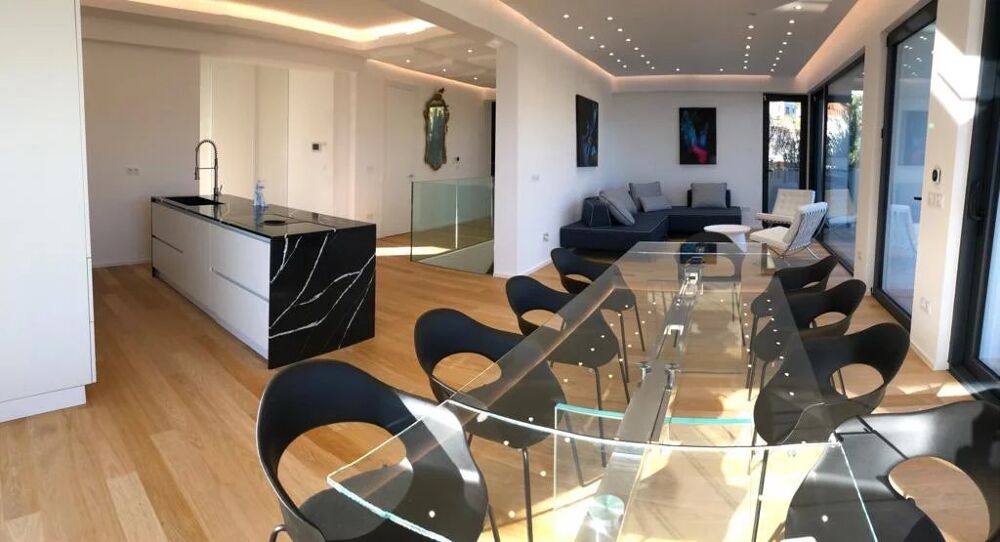 � vendre  Maison Roquebrune-Cap-Martin (06190)