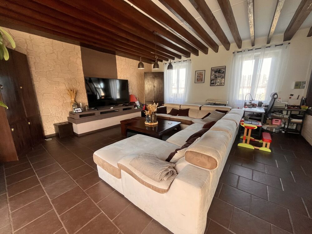 CHARMANTE MAISON DE 165 M² À HACQUEVILLE