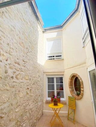  Immeuble à vendre 8 pièces 196 m²