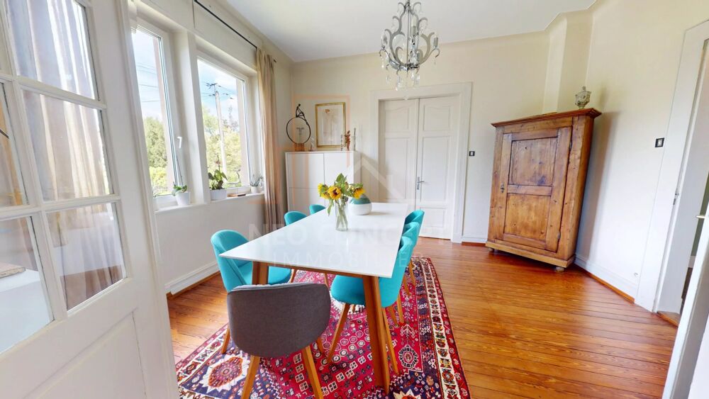 Rare à la vente ! Maison de maître avec piscine au coeur de Hague
