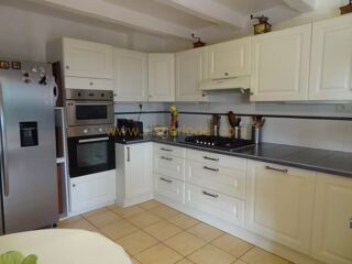  Maison � vendre 5 pi�ces 240 m�