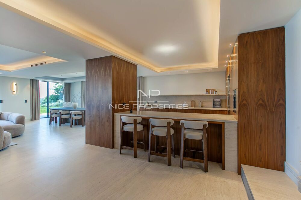 � vendre  Villa Nice (06300)