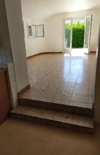  Maison à louer 4 pièces 81 m²