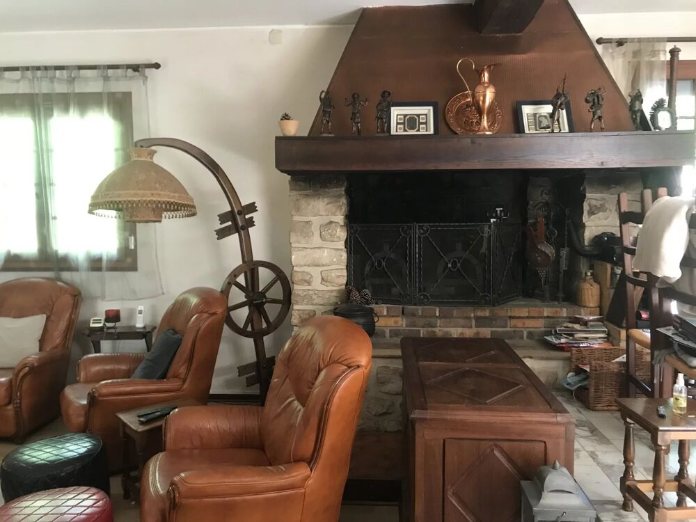 à vendre  Villa Noisy-sur-École (77123)
