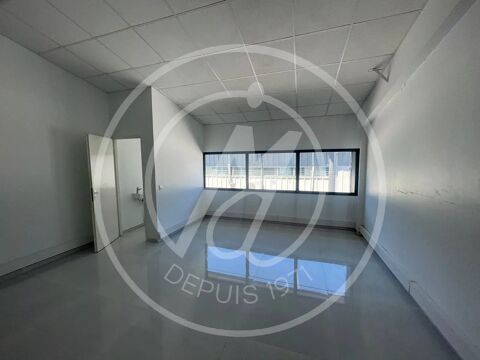 837 euros&nbsp;HT HC - A louer local de bureau de 54m2 &agrave; JARRY 945 97122 Baie-mahault