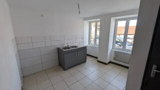 Vente Immeuble EGUILLY, immeuble de rapport : trois logements + garage. Éguilly