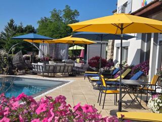  Maison � vendre 15 + pi�ces 660 m�