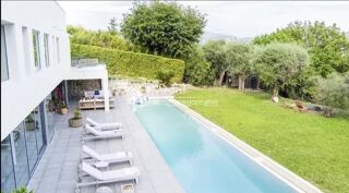  Villa à vendre 8 pièces 300 m²