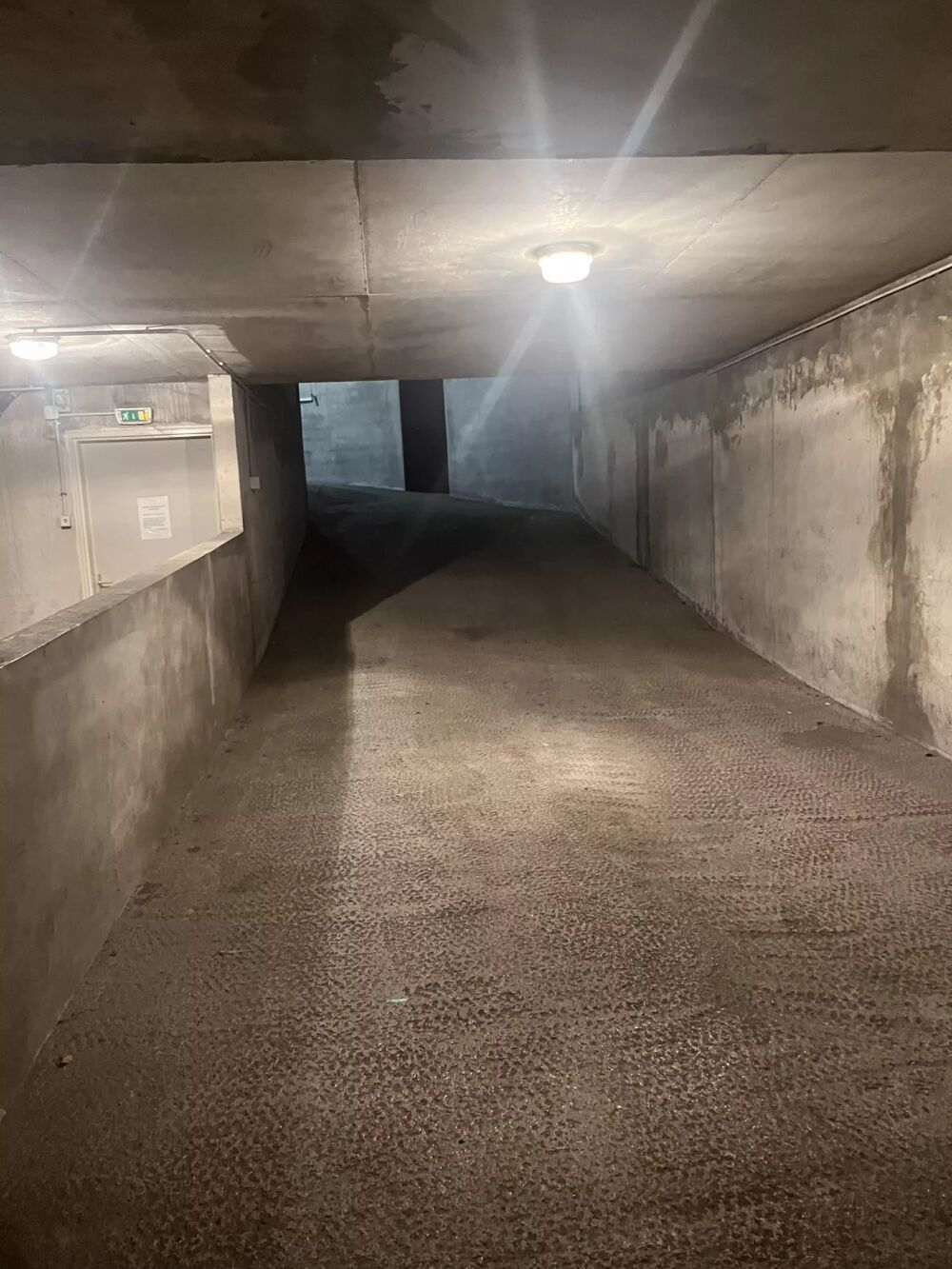 Vente Parking/Garage À Vendre – Stationnement sécurisé  - Vauban Nice
