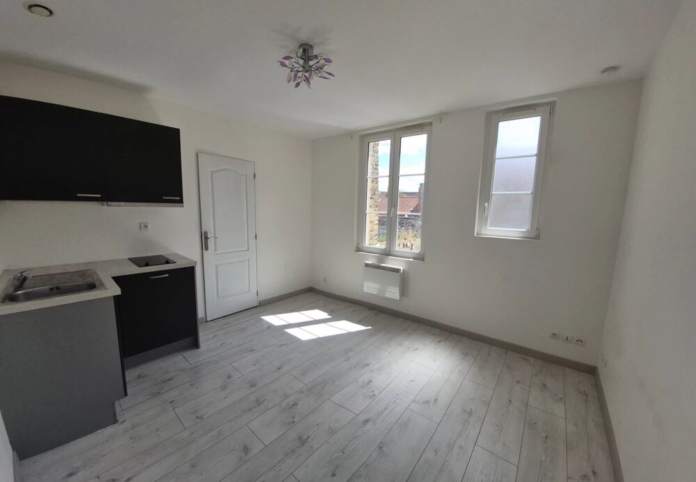 Saint Omer, studio rénové proximité centre ville !
