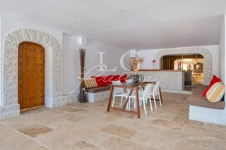  Maison  vendre 8 pices 257 m