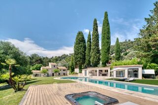  Villa à vendre 7 pièces 300 m²