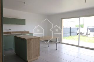  Appartement à louer 3 pièces 80 m²