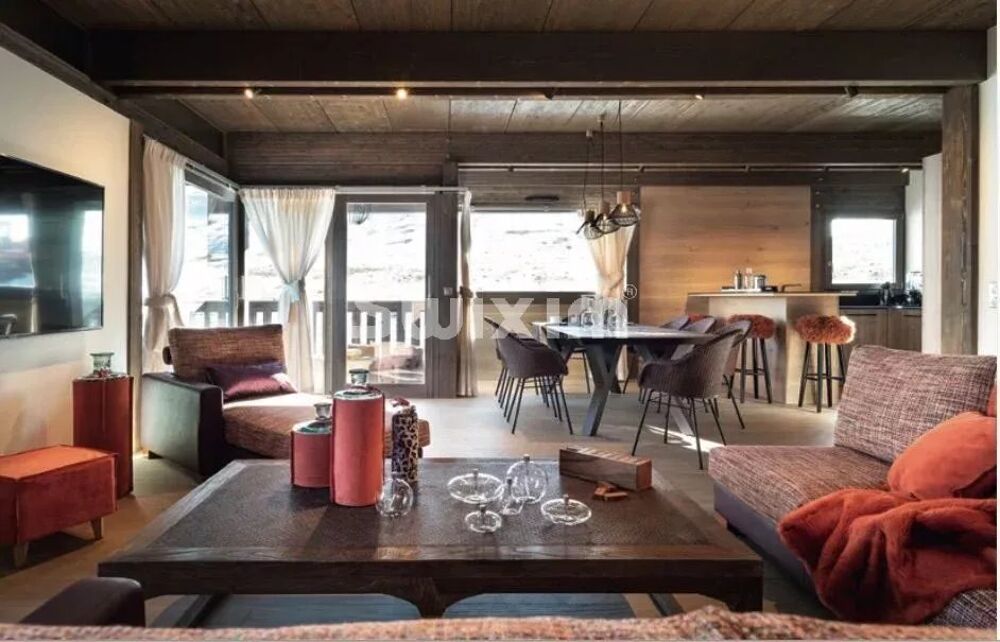 Demi chalet à vendre ski aux pieds à Megève.