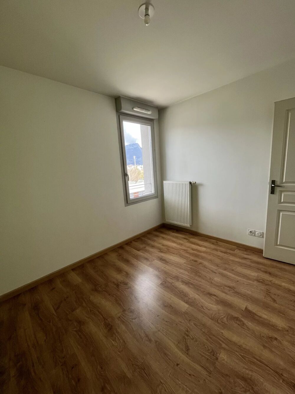 Location Appartement Grenoble - 3P avec terrasse et garage - Rue Alfred de Vigny Grenoble