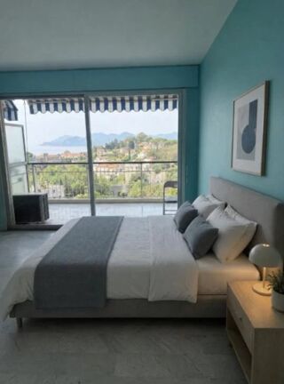  Appartement à louer 3 pièces 80 m²