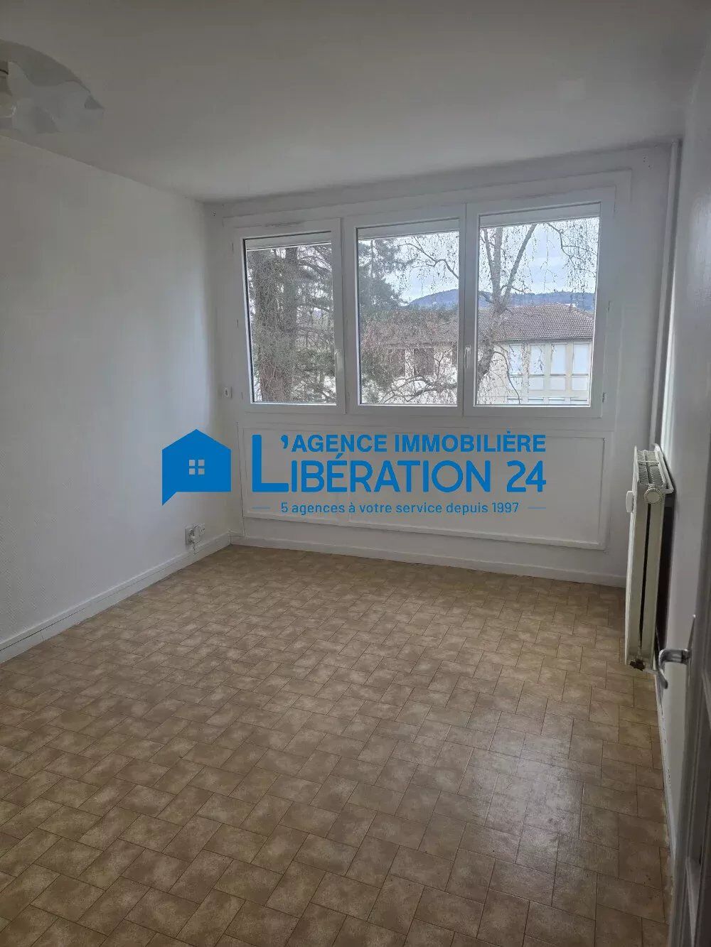 Location Appartement F1 dans une copro agréable Firminy