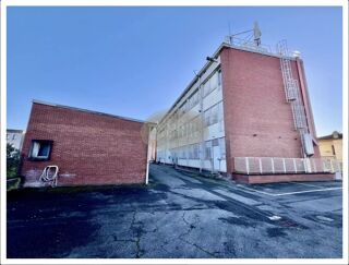  Immeuble � vendre 15 + pi�ces 826 m�