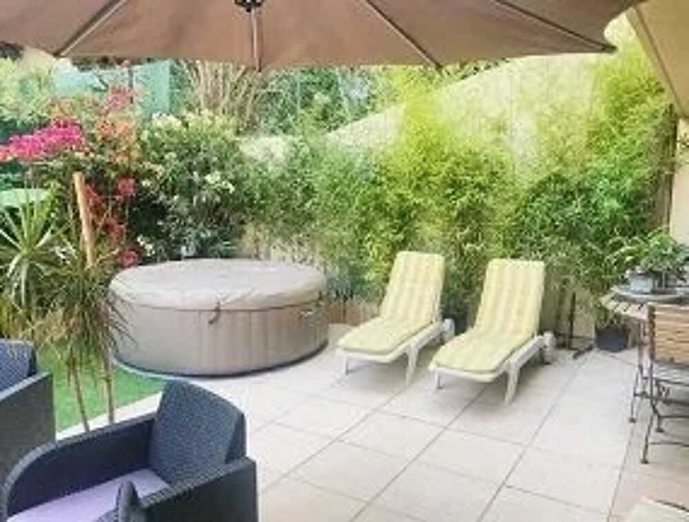Location Appartement Deux pièces de 48m² avec terrasse de 30m² et parking Juan-les-pins