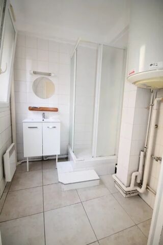  Appartement à louer 2 pièces 32 m²