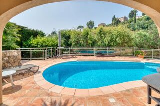  Villa � vendre 5 pi�ces 221 m�