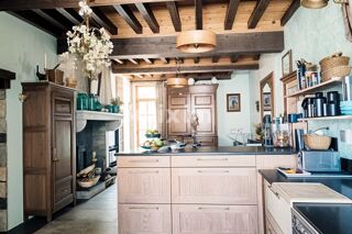  Villa � vendre 15 + pi�ces 556 m�