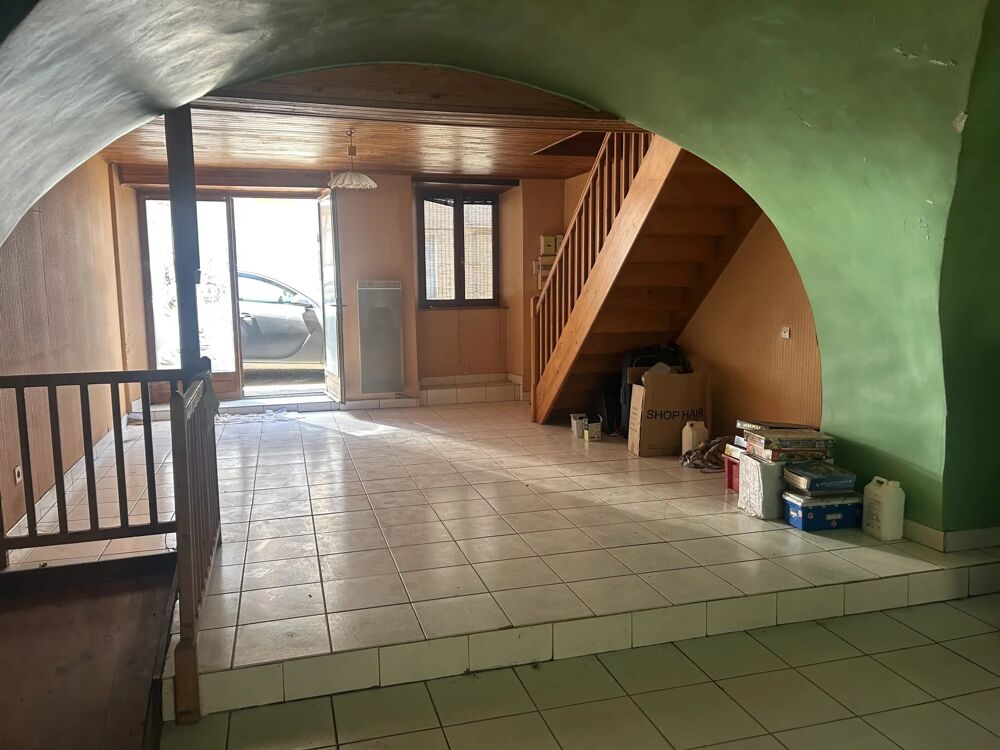 Maison de 117 m² à Ardes  Fort potentiel d'aménagement