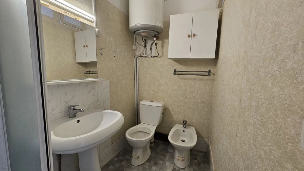 Location Appartement APPARTEMENT AU CENTRE VILLAGE Saint-vallier-de-thiey