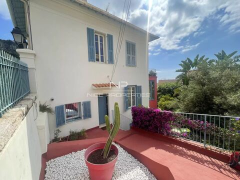   petit residence Bourgeoise  en centre ville avec vue mer. Appartement - 3 pièce(s) - 90 m²