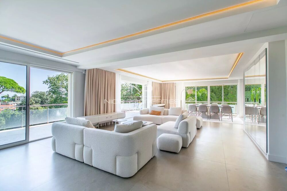 Vente Maison Cap d'Antibes, splendide villa moderne rénovée avec piscine et s Antibes