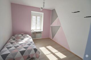  Immeuble à vendre 5 pièces 153 m²