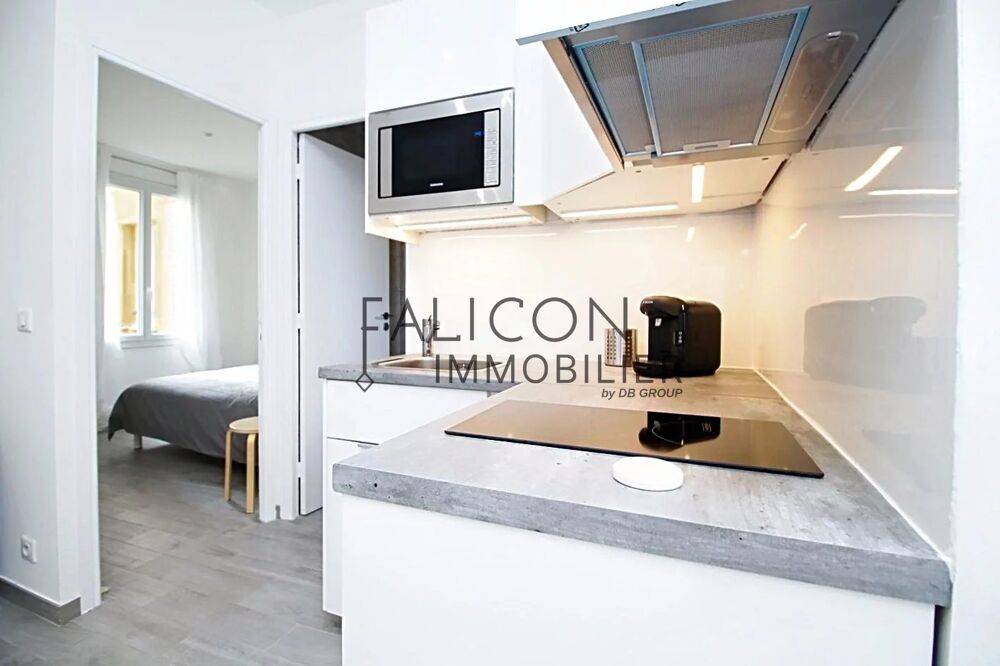 Location Appartement Avenue de la République - Appartement 2 pièces en parfait état, Nice