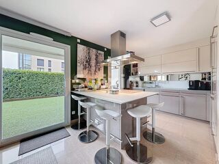  Appartement � vendre 3 pi�ces 94 m�