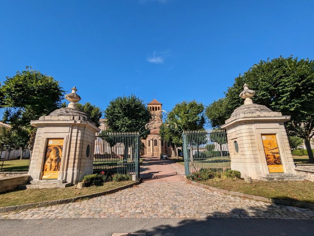 MAISON ANCIENNE 290 m² / jardin 800 m²