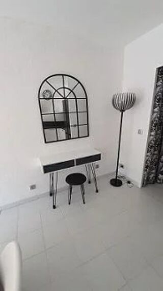  Appartement à louer 1 pièce 30 m²