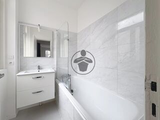  Appartement à louer 2 pièces 55 m²