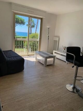  Appartement à louer 1 pièce 35 m²