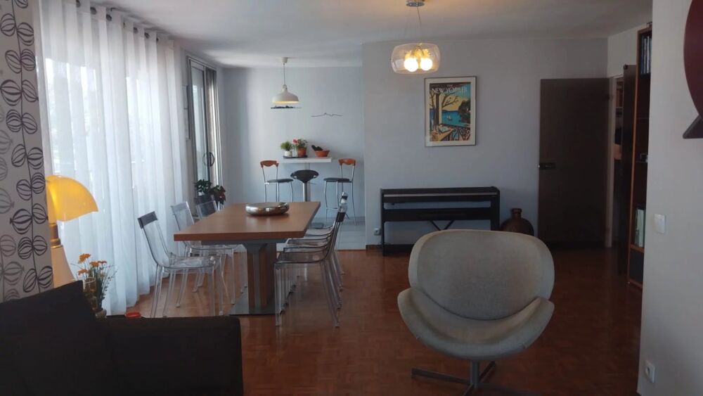 Vente Appartement T3/T4 TRAVERSANT DE 87 M²  ALLÉE DES PINS– VUE PANORAMIQUE MER E Marseille 9