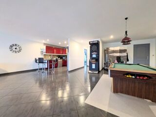  Maison � vendre 5 pi�ces 205 m�