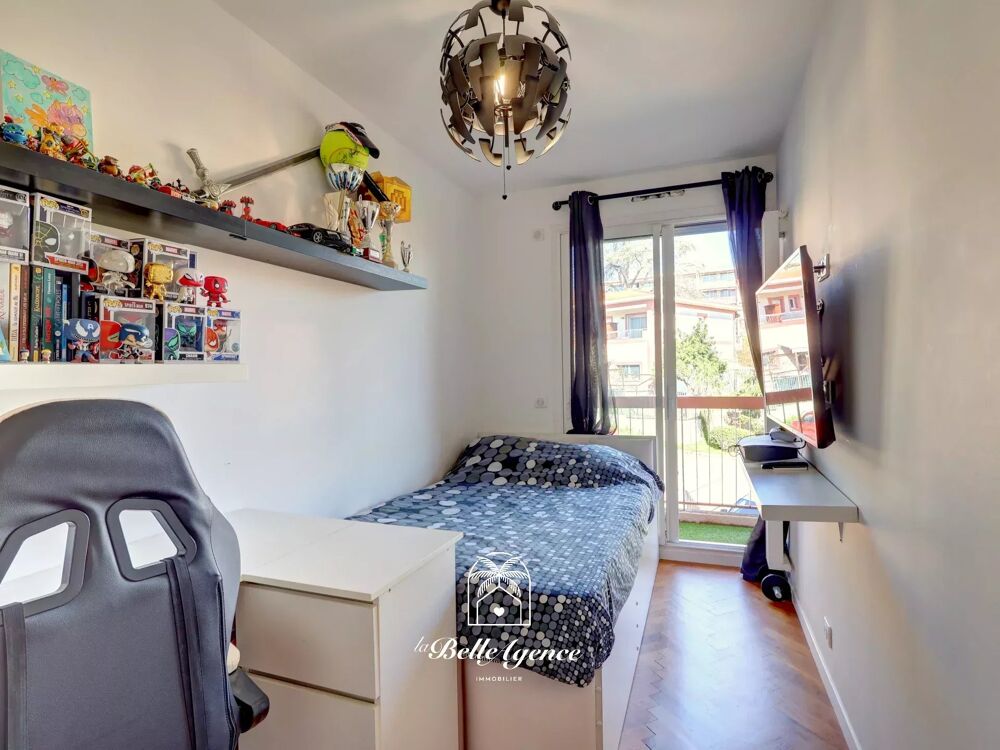 � vendre  Appartement Cagnes-sur-Mer (06800)