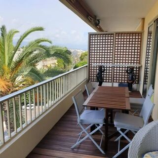 Location Appartement 2 pièces avec terrasse de 15m2 et garage Antibes