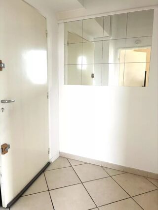  Appartement à louer 2 pièces 46 m²