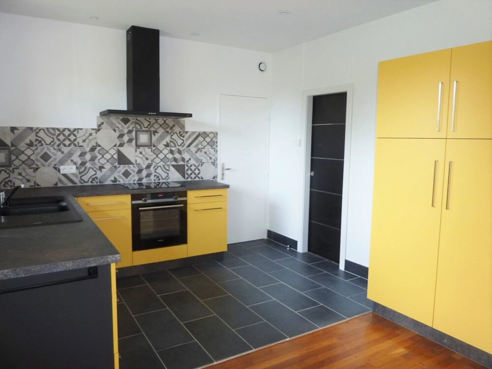 MONTBELIARD BELLE VILLA F6 sur 8.5 ares de terrain