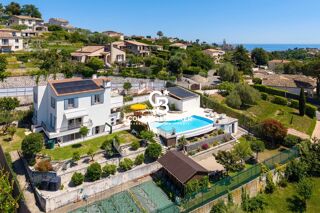  Villa à vendre 7 pièces 215 m²